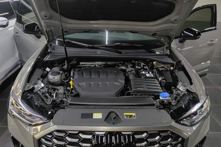 Used Audi Q3 Sportback 2024 40 TFSI Fashion Version Engine Bay