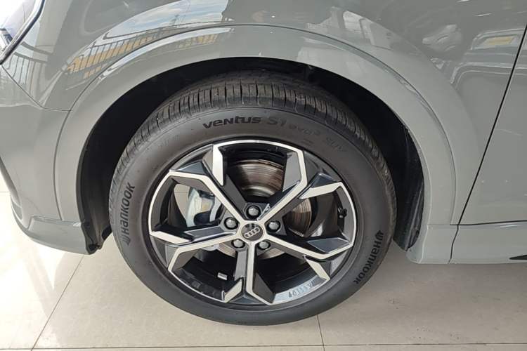 Used Audi Q3 Sportback 2024 40 TFSI Fashion Version Exterior 2