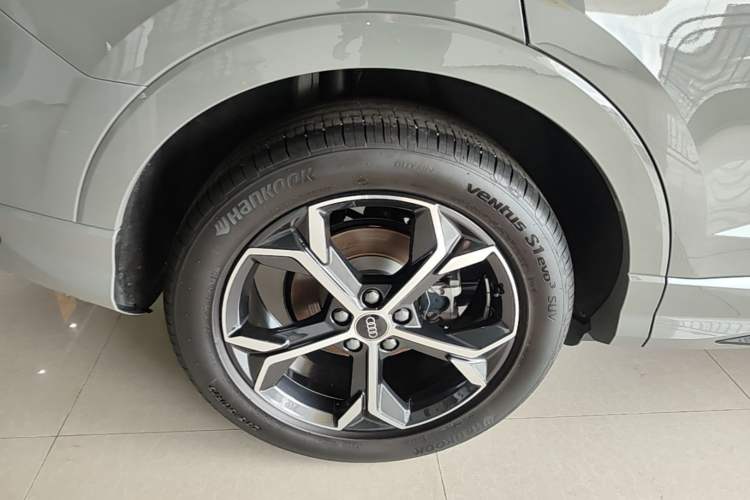 Used Audi Q3 Sportback 2024 40 TFSI Fashion Version Exterior 3