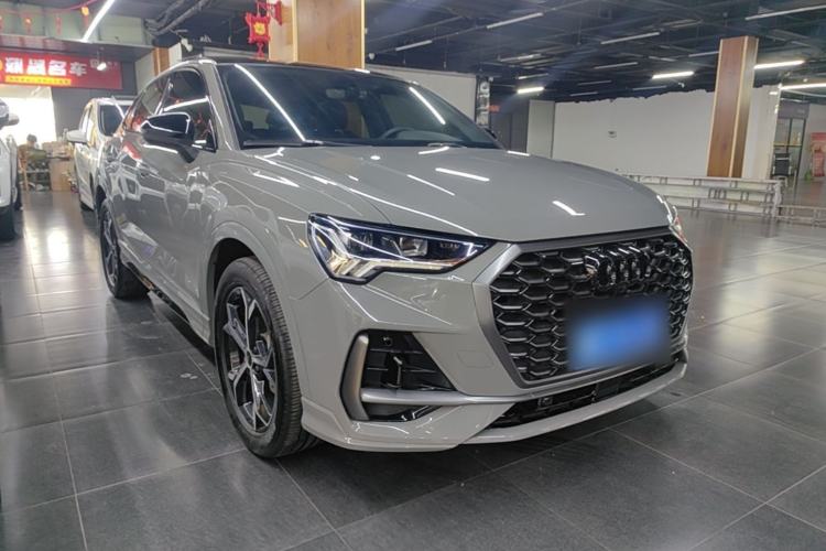 Used Audi Q3 Sportback 2024 40 TFSI Fashion Version Front Right 45 Deg