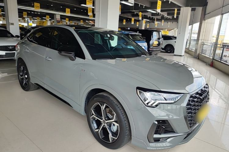 Used Audi Q3 Sportback 2024 40 TFSI Fashion Version Front Right 45 Deg