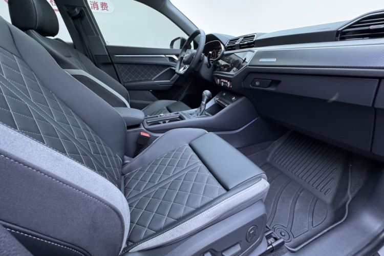 Used Audi Q3 Sportback 2024 40 TFSI Fashion Version Interior 9