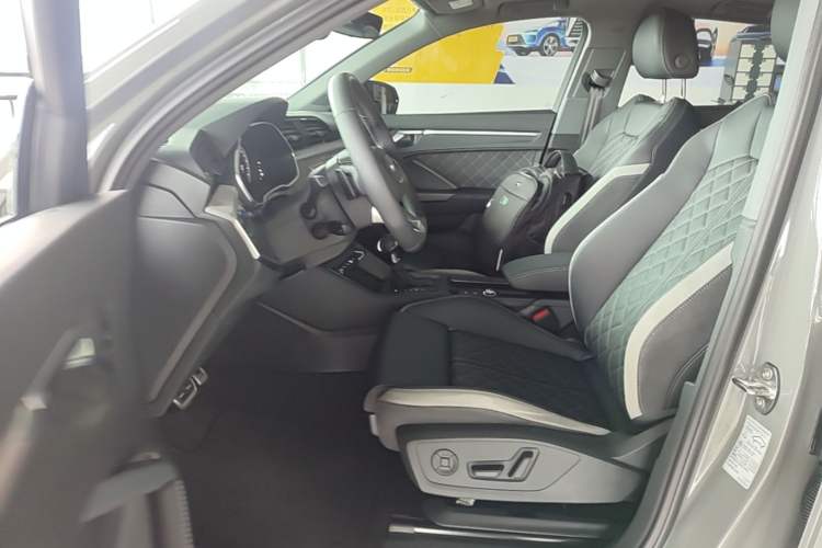 Used Audi Q3 Sportback 2024 40 TFSI Fashion Version Left Front Seat