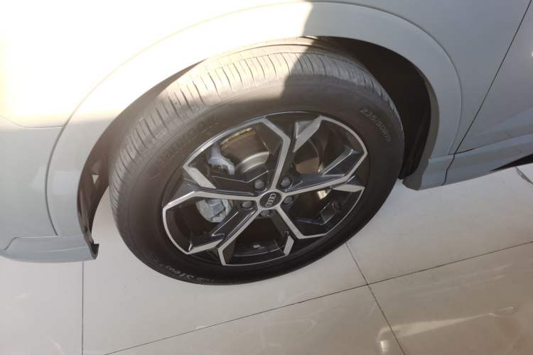 Used Audi Q3 Sportback 2024 40 TFSI Fashion Version Left Front Wheel Hub