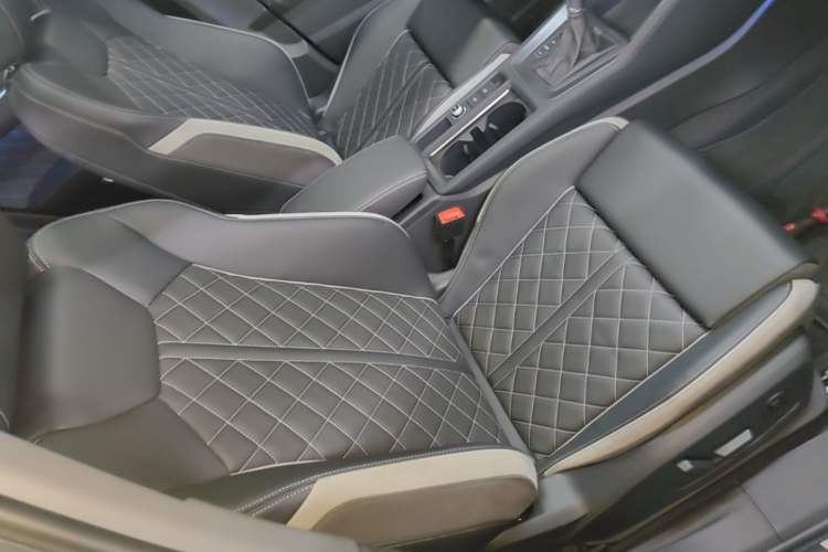 Used Audi Q3 Sportback 2024 40 TFSI Fashion Version Right Front Seat