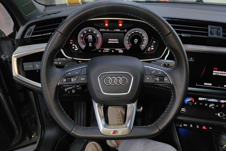 Used Audi Q3 Sportback 2024 40 TFSI Fashion Version Steering Wheel