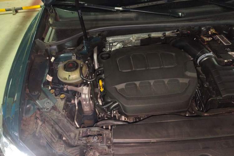 Used Audi Q3 Sportback 2024 45 TFSI quattro Launch Special Edition Engine Bay Right
