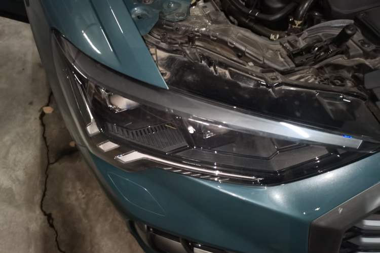 Used Audi Q3 Sportback 2024 45 TFSI quattro Launch Special Edition Right Front Headlight
