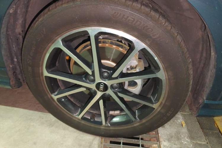 Used Audi Q3 Sportback 2024 45 TFSI quattro Launch Special Edition Right Front Wheel Hub