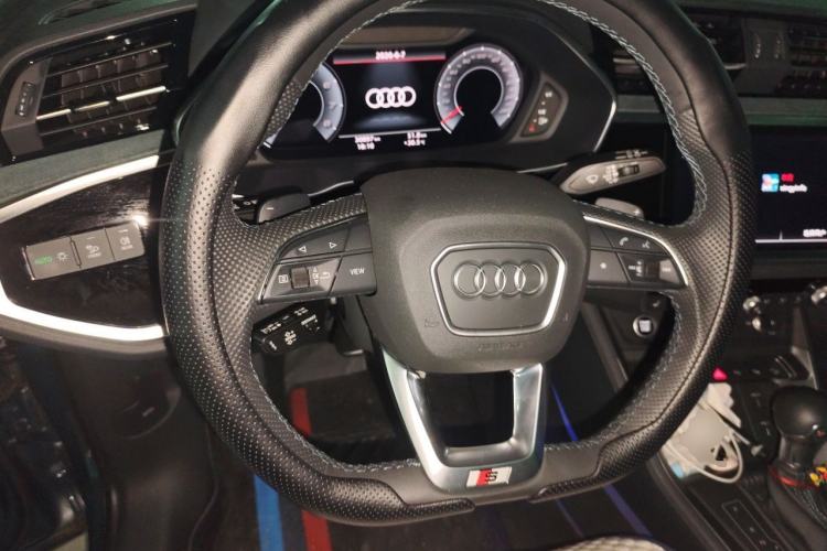 Used Audi Q3 Sportback 2024 45 TFSI quattro Launch Special Edition Steering Wheel