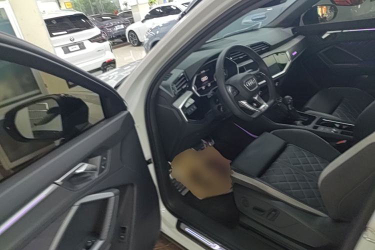 Used Audi Q3 Sportback 2024 40 TFSI Fashion Version Driver Seat