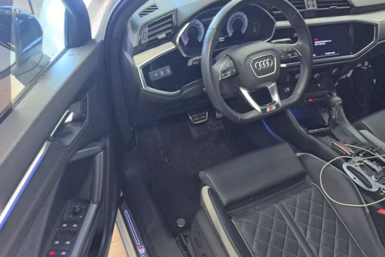 Used Audi Q3 Sportback 2024 40 TFSI Fashion Version Driver Seat
