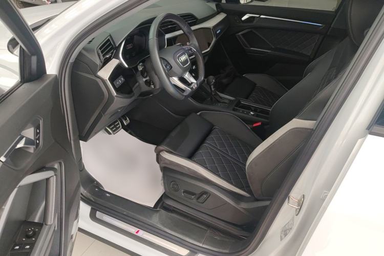 Used Audi Q3 Sportback 2024 40 TFSI Fashion Version Driver Seat