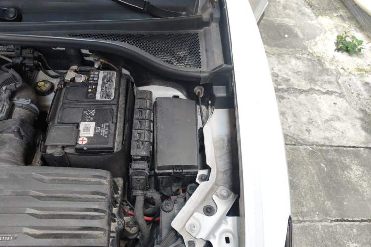 Used Audi Q3 Sportback 2024 40 TFSI Fashion Version Engine Bay Left