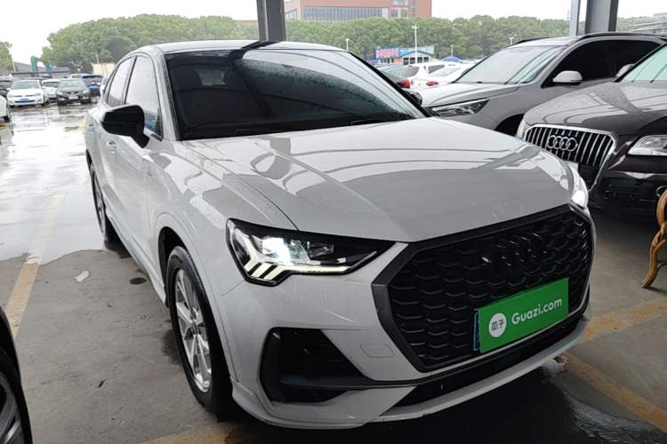 Used Audi Q3 Sportback 2024 35 TFSI Progressive Edition Front Right 45 Deg