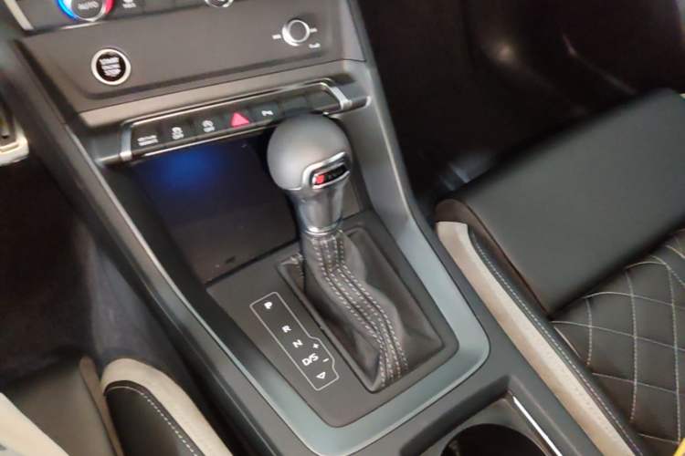 Used Audi Q3 Sportback 2024 40 TFSI Fashion Version Gear Lever