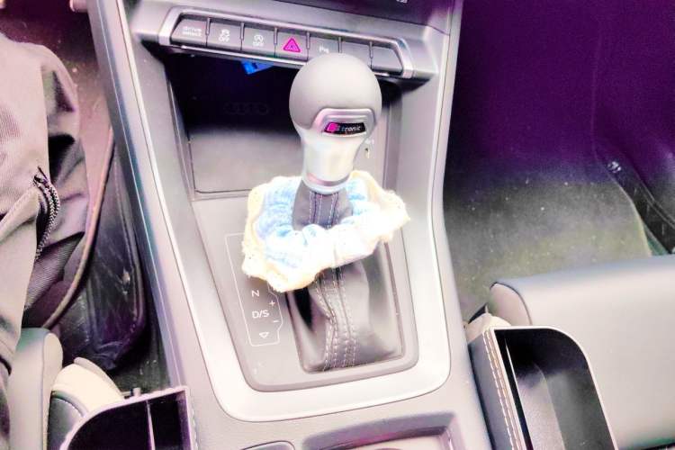 Used Audi Q3 Sportback 2024 40 TFSI Fashion Version Gear Lever