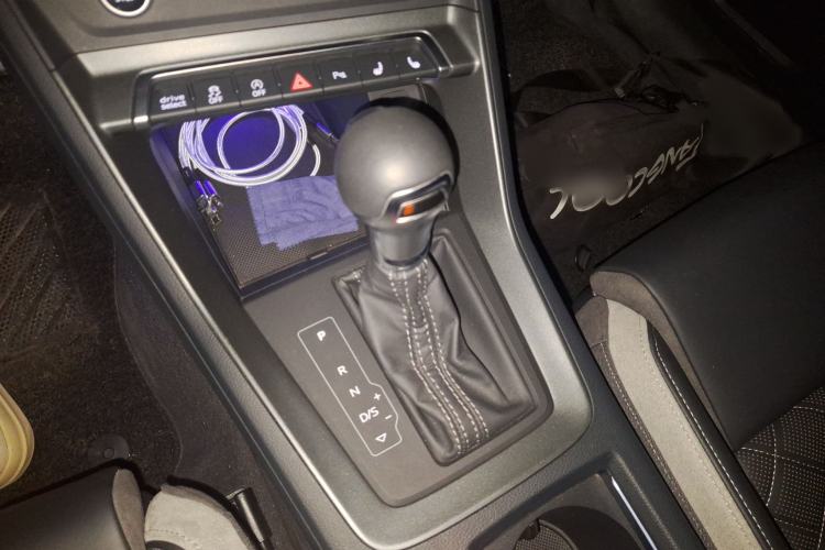 Used Audi Q3 Sportback 2024 40 TFSI Fashion Version Gear Lever
