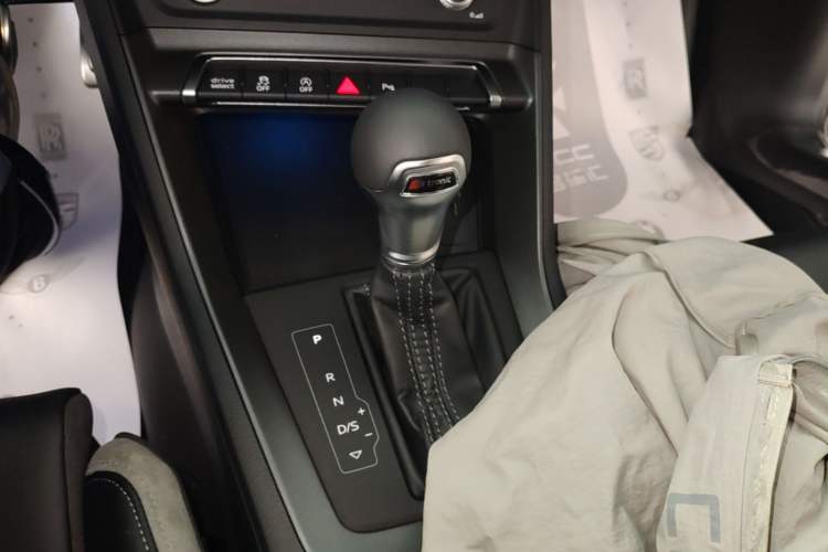Used Audi Q3 Sportback 2024 40 TFSI Fashion Version Gear Lever