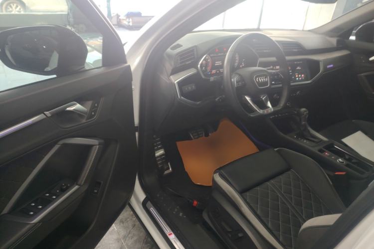 Used Audi Q3 Sportback 2024 40 TFSI Fashion Version Interior 3