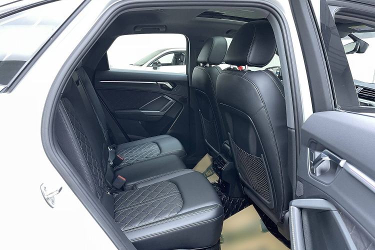 Used Audi Q3 Sportback 2024 40 TFSI Fashion Version Interior 9