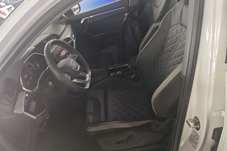 Used Audi Q3 Sportback 2024 40 TFSI Fashion Version Left Front Seat