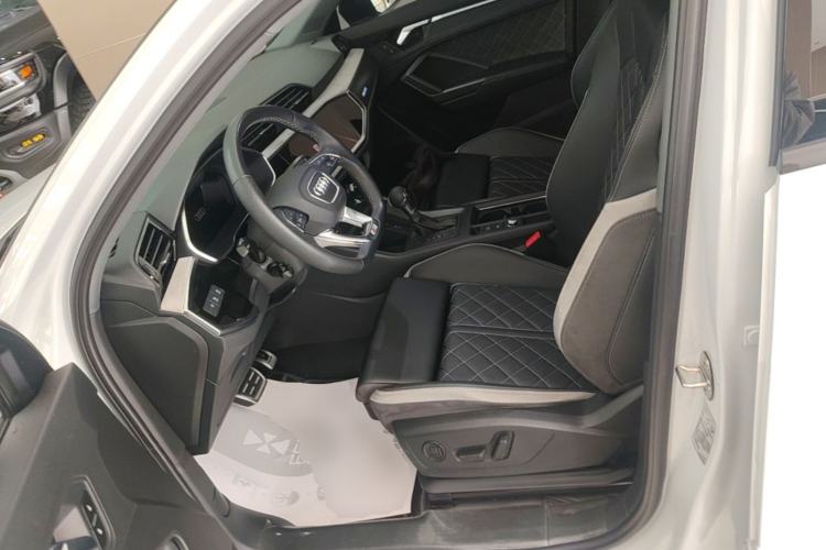 Used Audi Q3 Sportback 2024 40 TFSI Fashion Version Left Front Seat
