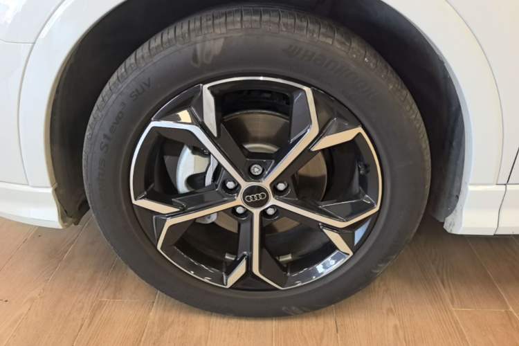 Used Audi Q3 Sportback 2024 40 TFSI Fashion Version Left Front Wheel Hub