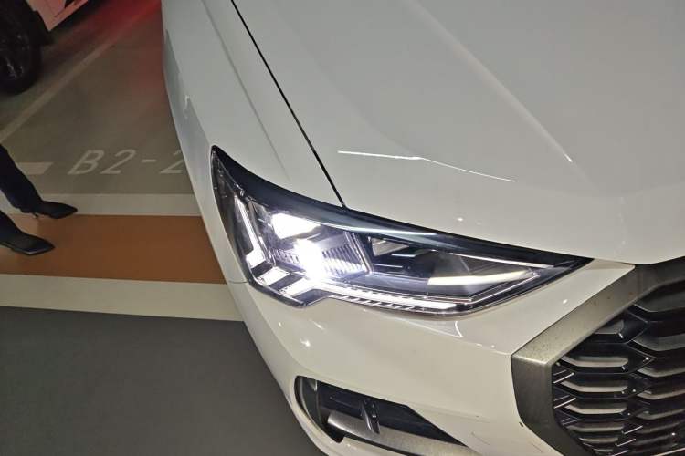 Used Audi Q3 Sportback 2024 40 TFSI Fashion Version Right Front Headlight