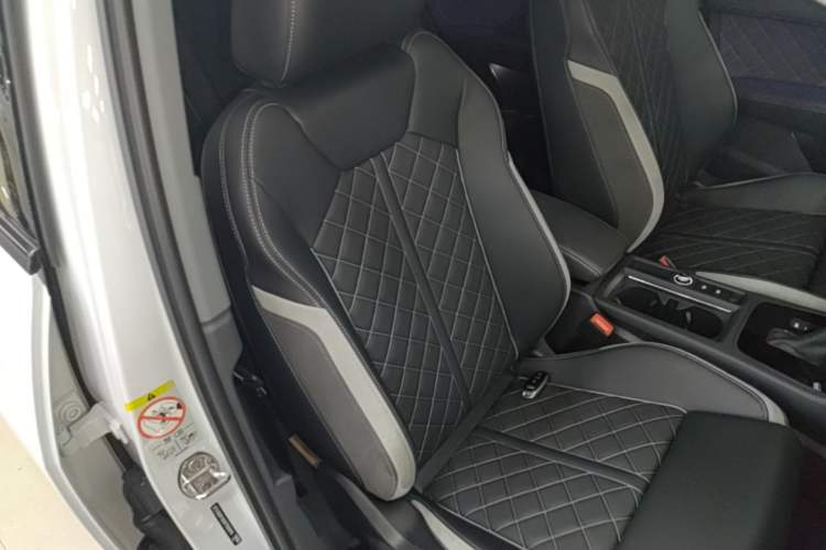 Used Audi Q3 Sportback 2024 40 TFSI Fashion Version Right Front Seat