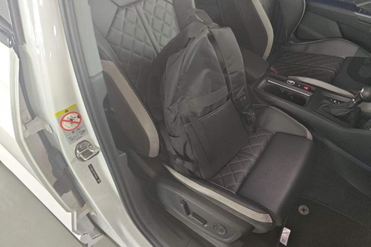 Used Audi Q3 Sportback 2024 40 TFSI Fashion Version Right Front Seat