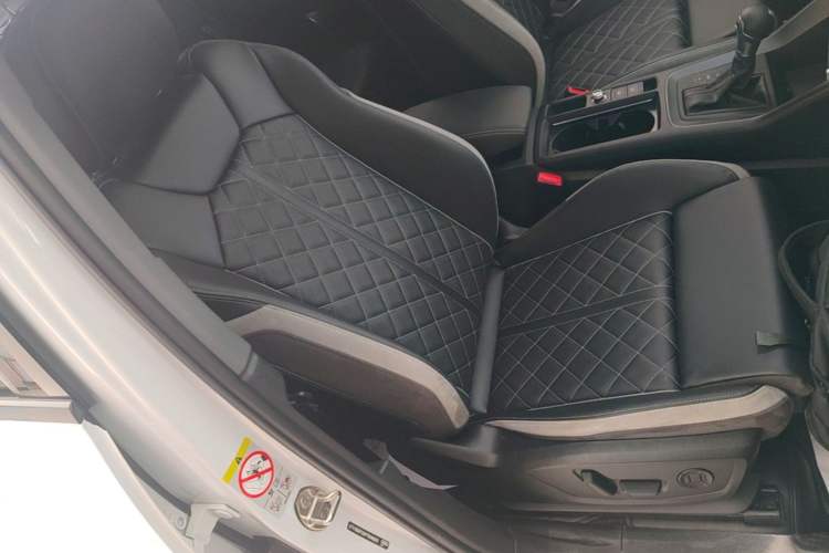 Used Audi Q3 Sportback 2024 40 TFSI Fashion Version Right Front Seat
