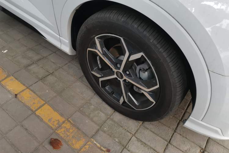 Used Audi Q3 Sportback 2024 40 TFSI Fashion Version Right Front Wheel Hub