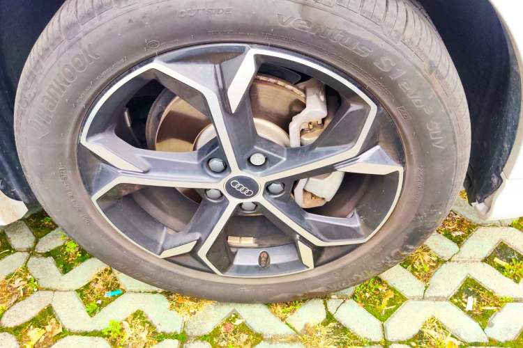 Used Audi Q3 Sportback 2024 40 TFSI Fashion Version Right Front Wheel Hub