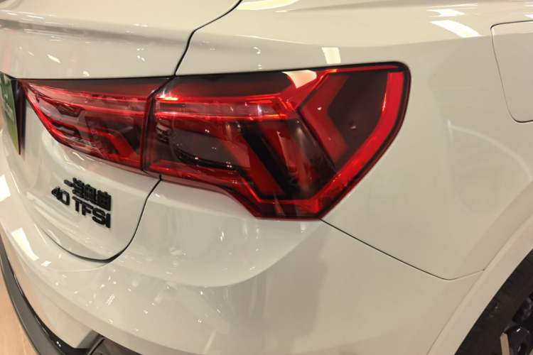 Used Audi Q3 Sportback 2024 40 TFSI Fashion Version Right Rear Taillight