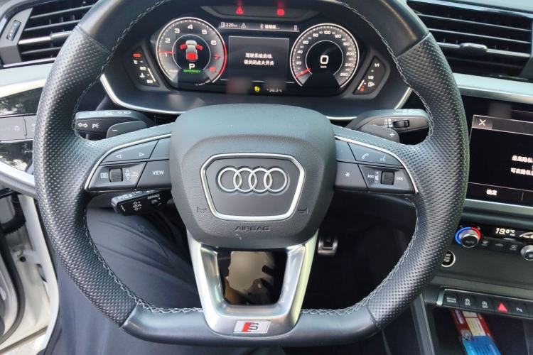 Used Audi Q3 Sportback 2024 40 TFSI Fashion Version Steering Wheel