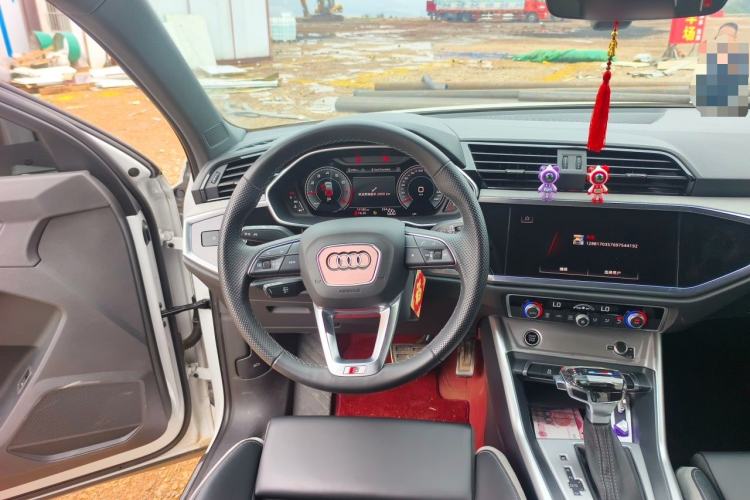 Used Audi Q3 Sportback 2024 35 TFSI Progressive Edition Steering Wheel