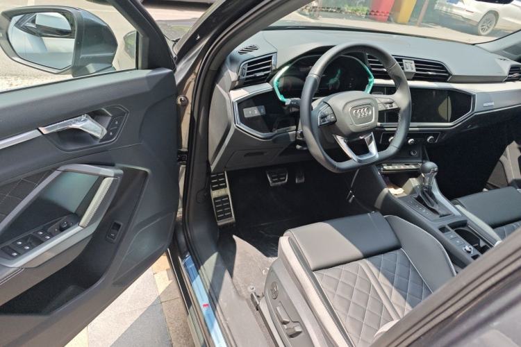 Used Audi Q3 Sportback 2025 quattro 45th Anniversary Edition 40TFSI Fashion Version Driver Seat