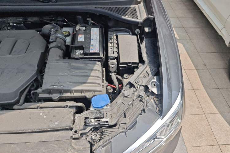 Used Audi Q3 Sportback 2025 quattro 45th Anniversary Edition 40TFSI Fashion Version Engine Bay Left