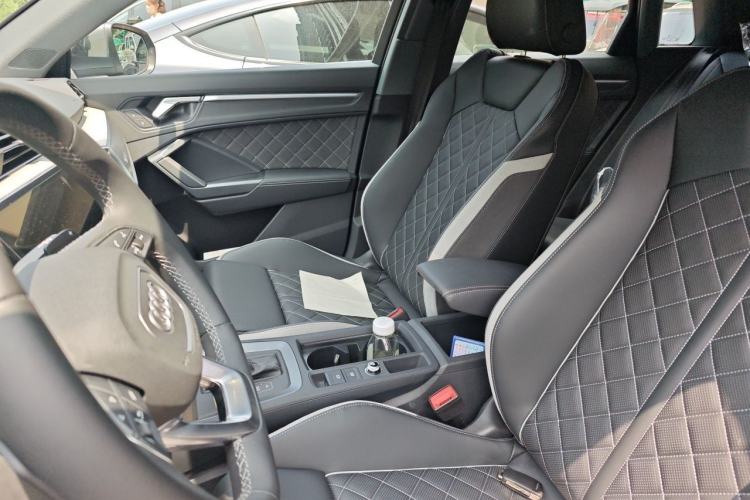 Used Audi Q3 Sportback 2025 quattro 45th Anniversary Edition 40TFSI Fashion Version Left Front Seat