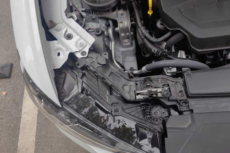 Used Audi Q3 Sportback 2025 quattro 45th Anniversary Edition 40TFSI Fashion Version Engine Bay Right