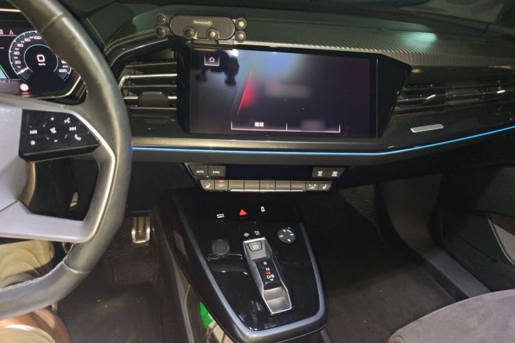 Used Audi Q4 e-tron 2022 40 e-tron Boundary Edition Audio And AC Panel