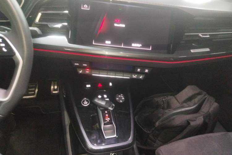 Used Audi Q4 e-tron 2022 40 e-tron First Edition Audio And AC Panel