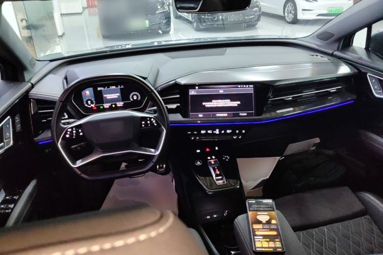 Used Audi Q4 e-tron 2022 50 e-tron quattro Visionary Edition Center Console