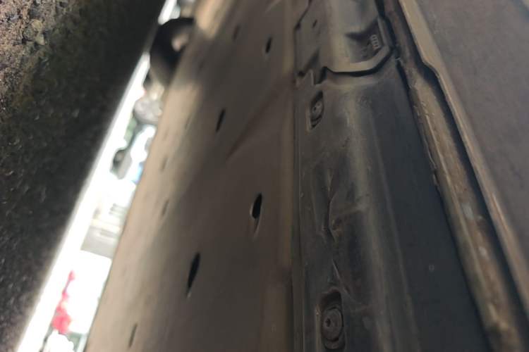 Used Audi Q4 e-tron 2022 40 e-tron Adventure Edition Chassis Rear Left
