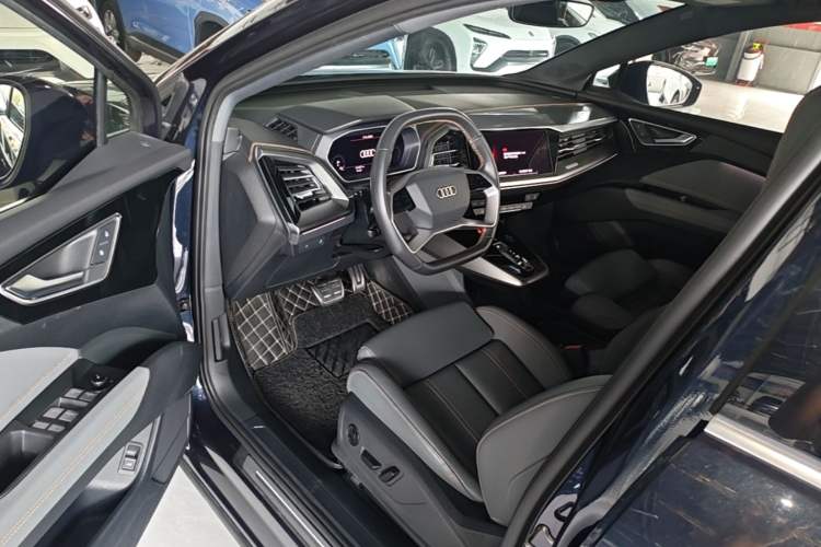 Used Audi Q4 e-tron 2022 40 e-tron Adventure Edition Driver Seat