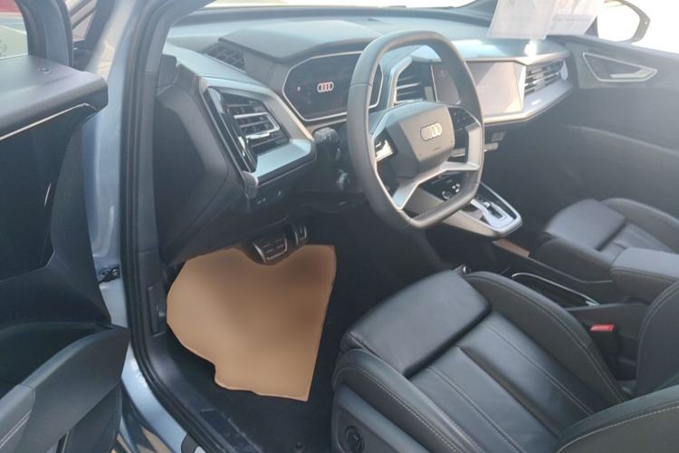 Used Audi Q4 e-tron 2022 40 e-tron Adventure Edition Driver Seat