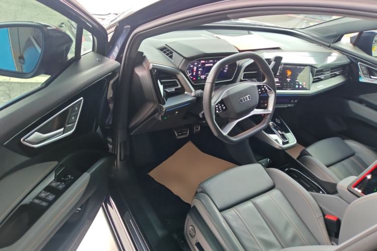 Used Audi Q4 e-tron 2022 40 e-tron Adventure Edition Driver Seat