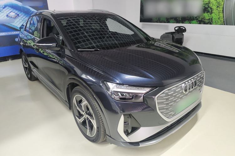 Used Audi Q4 e-tron 2022 50 e-tron quattro Visionary Edition Exterior 1