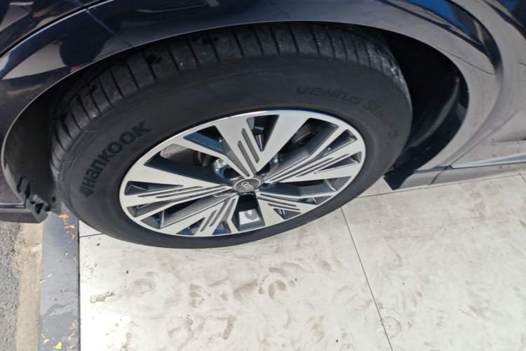 Used Audi Q4 e-tron 2022 40 e-tron Adventure Edition Exterior 4